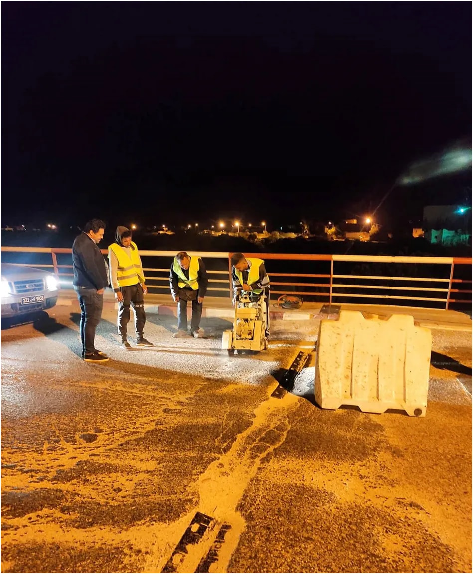 وزارة التجهيز..تقدم أشغال الصيانة بطرقات ولاية جندوبة